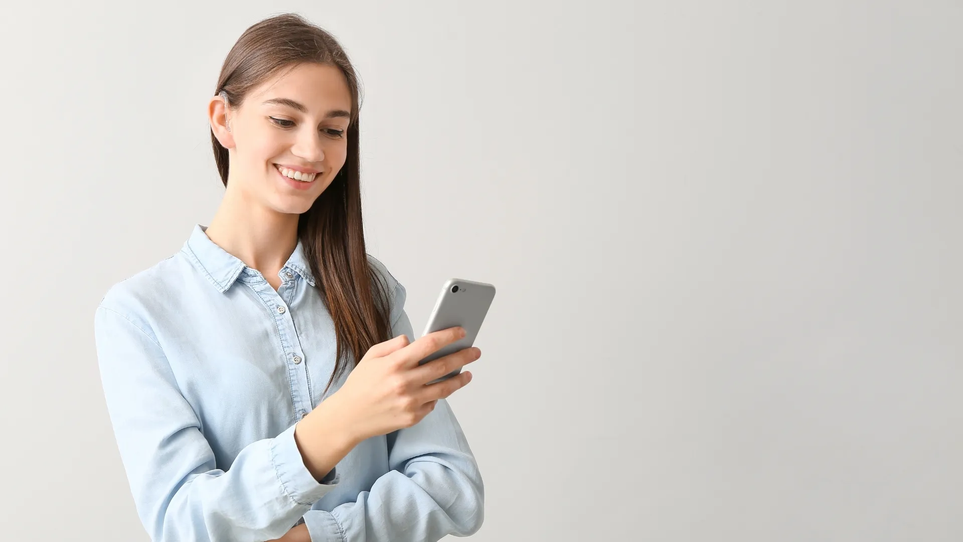 Featured image for “Improving Your Hearing Aid Experience with Apps”